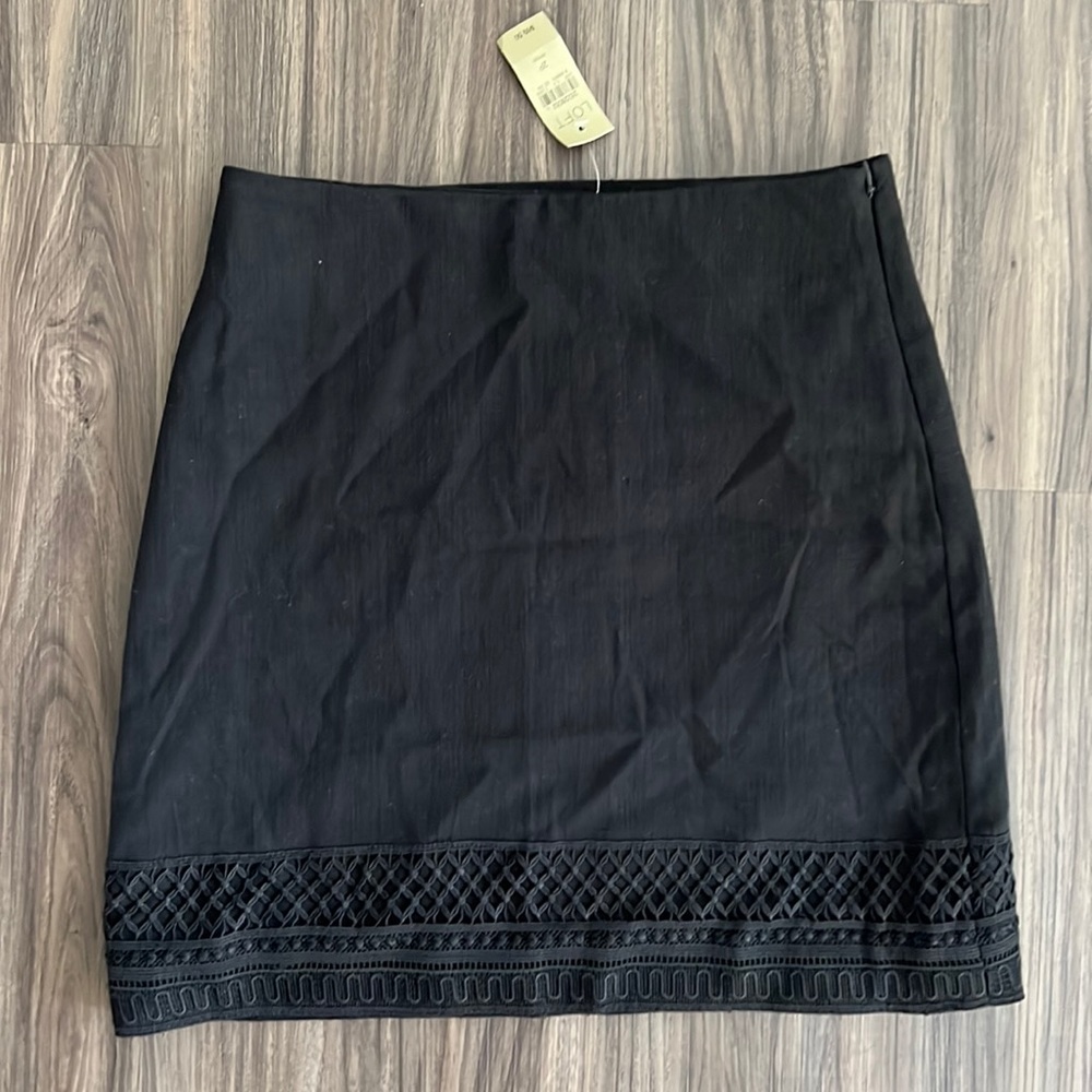 LOFT NEW black lace trim skirt